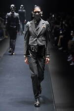 アンダーカバー 2022-23年秋冬ウィメンズコレクション - 心に燻る冷たい炎｜写真54