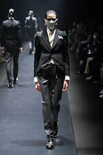 アンダーカバー 2022-23年秋冬ウィメンズコレクション - 心に燻る冷たい炎｜写真59