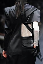 アンダーカバー 2022-23年秋冬ウィメンズコレクション - 心に燻る冷たい炎｜写真64