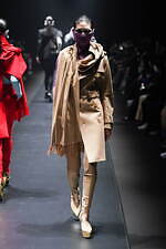 アンダーカバー 2022-23年秋冬ウィメンズコレクション - 心に燻る冷たい炎｜写真67