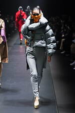 アンダーカバー 2022-23年秋冬ウィメンズコレクション - 心に燻る冷たい炎｜写真69