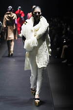 アンダーカバー 2022-23年秋冬ウィメンズコレクション - 心に燻る冷たい炎｜写真71