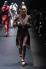 アンダーカバー 2022-23年秋冬ウィメンズコレクション - 心に燻る冷たい炎｜写真76