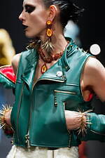 アンダーカバー 2022-23年秋冬ウィメンズコレクション - 心に燻る冷たい炎｜写真103