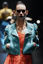 アンダーカバー 2022-23年秋冬ウィメンズコレクション - 心に燻る冷たい炎｜写真107