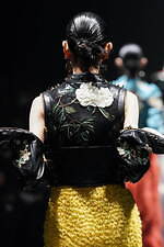 アンダーカバー 2022-23年秋冬ウィメンズコレクション - 心に燻る冷たい炎｜写真114