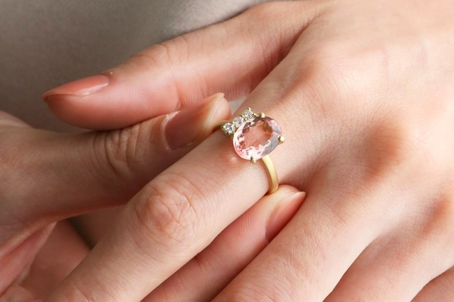 トモコ フルサワ ジュエリー“ダイヤモンド×天然石”の春ジュエリー、リングやイヤカフの新作