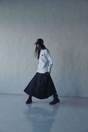 Y's×ニューエラ“切り抜き”ロゴのキャップ「9THIRTY」、ゴアテックスの 