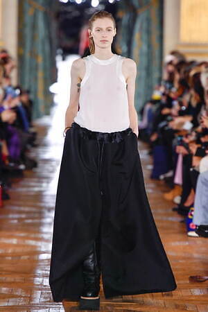 sacai 22-23年秋冬コレクション - 探究の末、辿り着いたもの