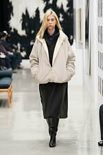 ヨーク 2022年秋冬コレクション - クリフォード・スティル、画布にふるえるポリフォニー｜写真42