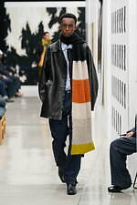 ヨーク 2022年秋冬コレクション - クリフォード・スティル、画布にふるえるポリフォニー｜写真47