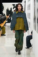 ヨーク 2022年秋冬コレクション - クリフォード・スティル、画布にふるえるポリフォニー｜写真51