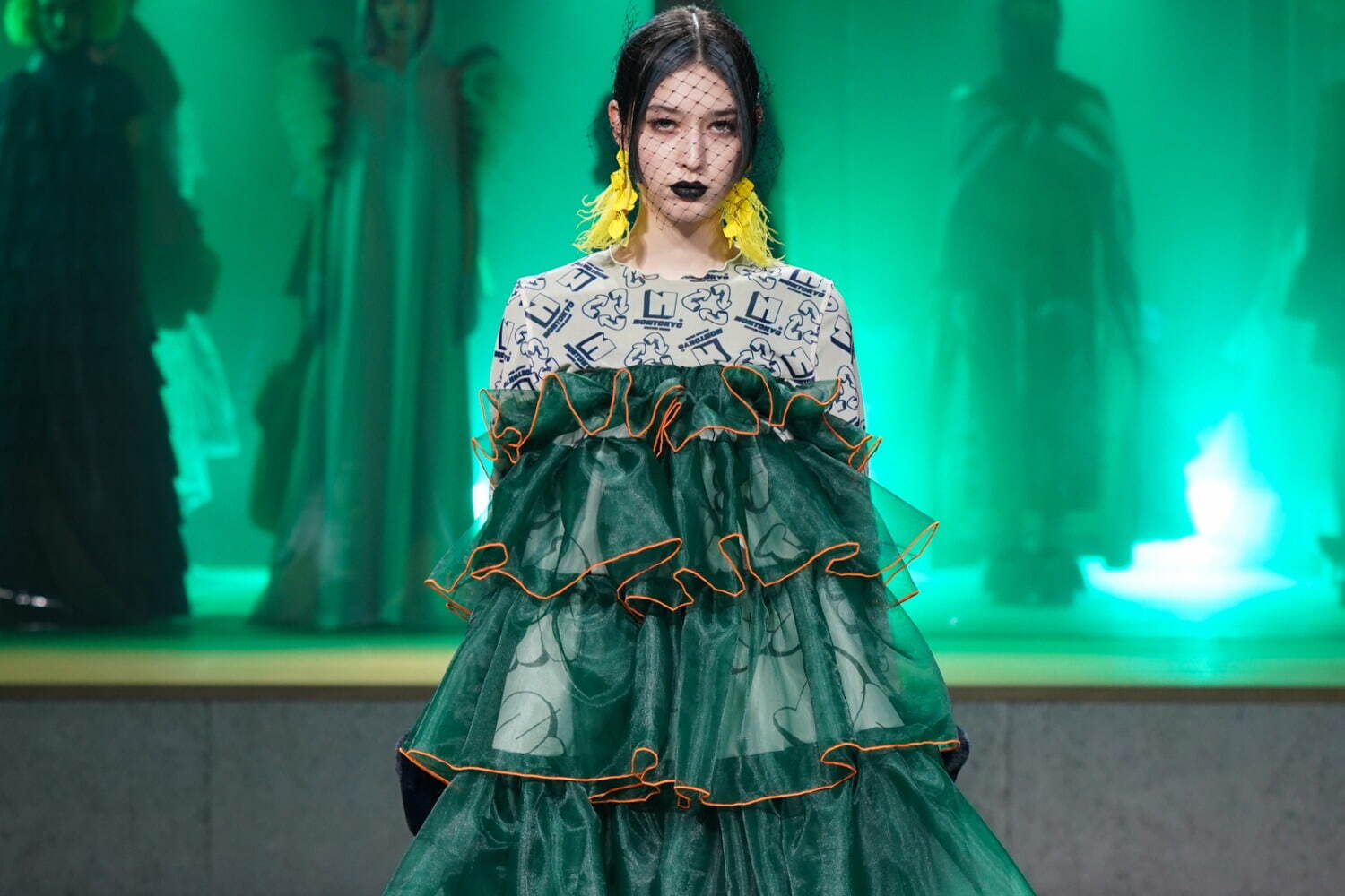 クリノリン｜ノントーキョー 2022-23年秋冬コレクション、麗しき貴族の社交界デビュー