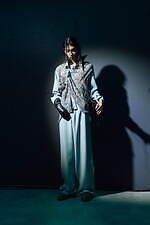 ペイエン 2022-23年秋冬コレクション、内に秘める“自由と強さ”｜写真20