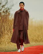 イレニサ 2022-23年秋冬コレクション、“朱”が持つ神聖さを閉じ込めて｜写真3