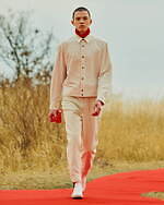 イレニサ 2022-23年秋冬コレクション、“朱”が持つ神聖さを閉じ込めて｜写真17