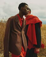 イレニサ 2022-23年秋冬コレクション、“朱”が持つ神聖さを閉じ込めて｜写真34