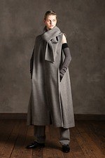 ヒロコ コシノ 2022-23年秋冬コレクション - 優雅で勇敢なソルジャーたちへ｜写真25