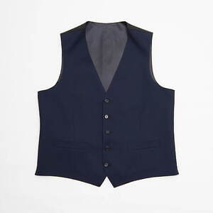 ユナイテッドアローズ＆コム デ ギャルソン＆ニューバランスによる“スーツを楽しむ”限定ストアが渋谷に｜写真7