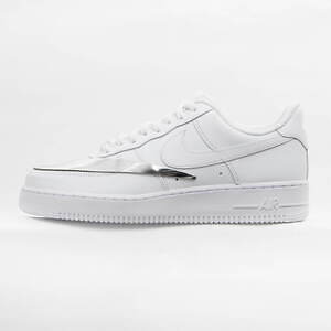 ユナイテッドアローズ＆コム デ ギャルソン＆ニューバランスによる“スーツを楽しむ”限定ストアが渋谷に｜写真17