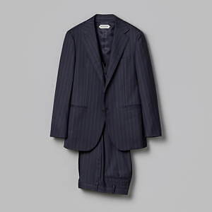 ユナイテッドアローズ＆コム デ ギャルソン＆ニューバランスによる“スーツを楽しむ”限定ストアが渋谷に｜写真2