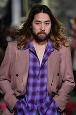 リトルビッグ 2022-23年秋冬コレクション - 月夜の渋谷に映える、大人のストリートルック｜写真16