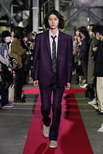 リトルビッグ 2022-23年秋冬コレクション - 月夜の渋谷に映える、大人のストリートルック｜写真19