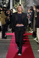 リトルビッグ 2022-23年秋冬コレクション - 月夜の渋谷に映える、大人のストリートルック｜写真32