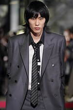 リトルビッグ 2022-23年秋冬コレクション - 月夜の渋谷に映える、大人のストリートルック｜写真50