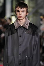 リトルビッグ 2022-23年秋冬コレクション - 月夜の渋谷に映える、大人のストリートルック｜写真53