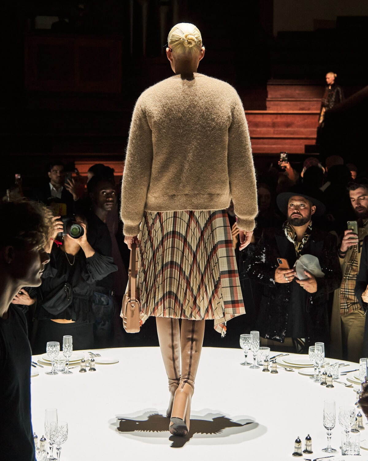 バーバリー(BURBERRY) 2022-23年秋冬ウィメンズコレクション ディテール - 写真9