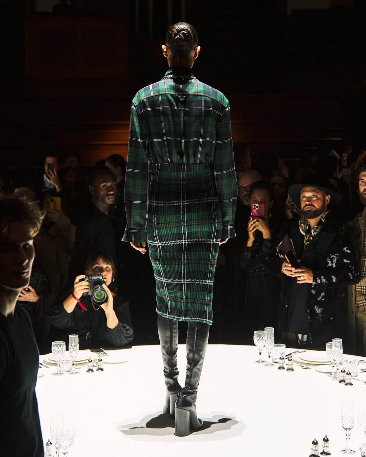 バーバリー(BURBERRY) 2022-23年秋冬ウィメンズコレクション ディテール - 写真15