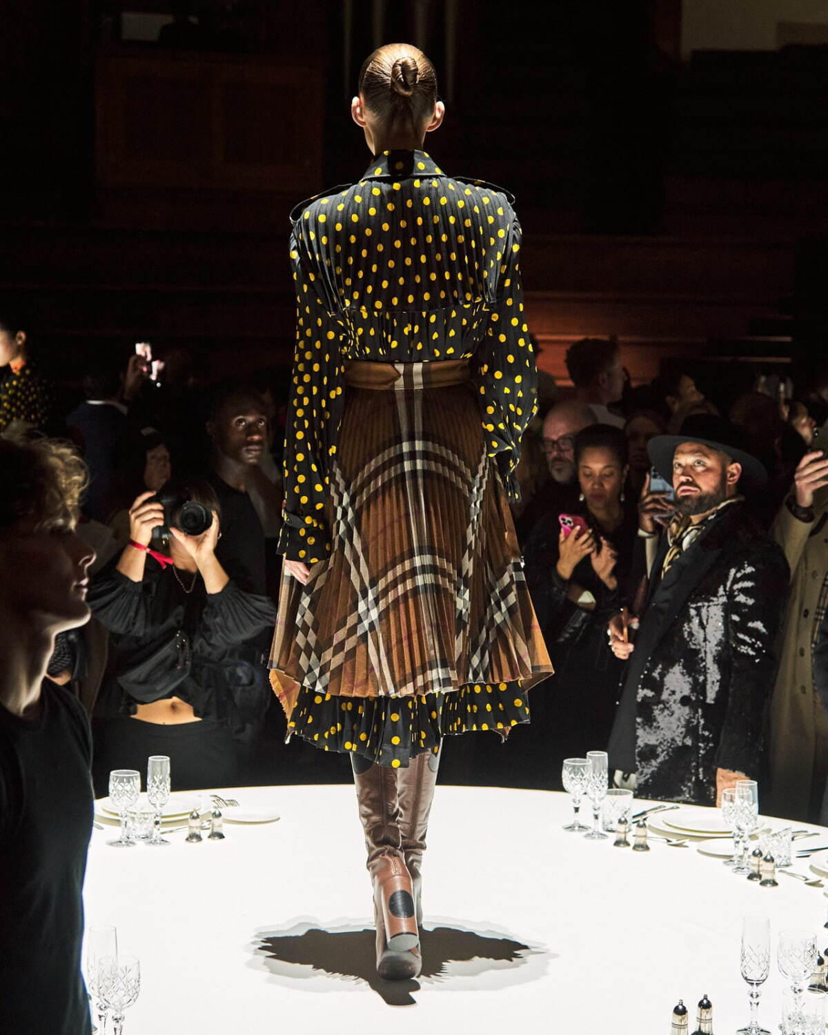 バーバリー 2022-23年秋冬<span>コレクション</span> - 写真88