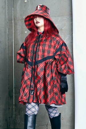 メグミウラ ワードローブ 22-23年秋冬コレクション - 色と個性が交差する服｜写真6