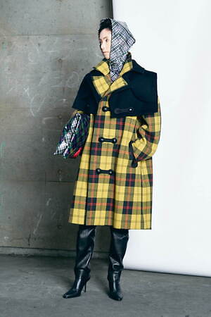 メグミウラ ワードローブ 22-23年秋冬コレクション - 色と個性が交差する服｜写真14