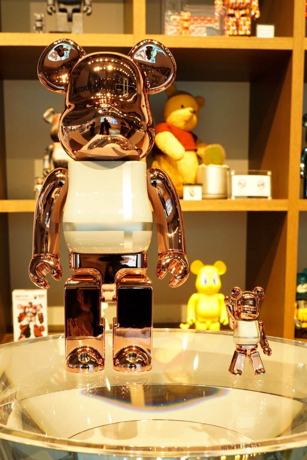 メディコム・トイ プラス」が表参道ヒルズ西館に移転リニューアル