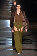 フミエ タナカ 2022-23年秋冬コレクション - 歩みを止めず、希望へと向かう｜写真3