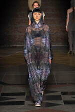 フミエ タナカ 2022-23年秋冬コレクション - 歩みを止めず、希望へと向かう｜写真16