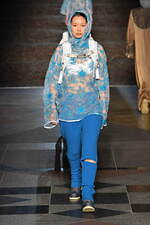 フミエ タナカ 2022-23年秋冬コレクション - 歩みを止めず、希望へと向かう｜写真19