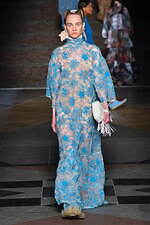 フミエ タナカ 2022-23年秋冬コレクション - 歩みを止めず、希望へと向かう｜写真20