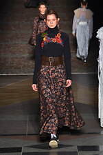 フミエ タナカ 2022-23年秋冬コレクション - 歩みを止めず、希望へと向かう｜写真29