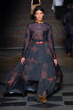 フミエ タナカ 2022-23年秋冬コレクション - 歩みを止めず、希望へと向かう｜写真31