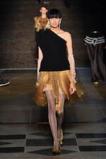 フミエ タナカ 2022-23年秋冬コレクション - 歩みを止めず、希望へと向かう｜写真32