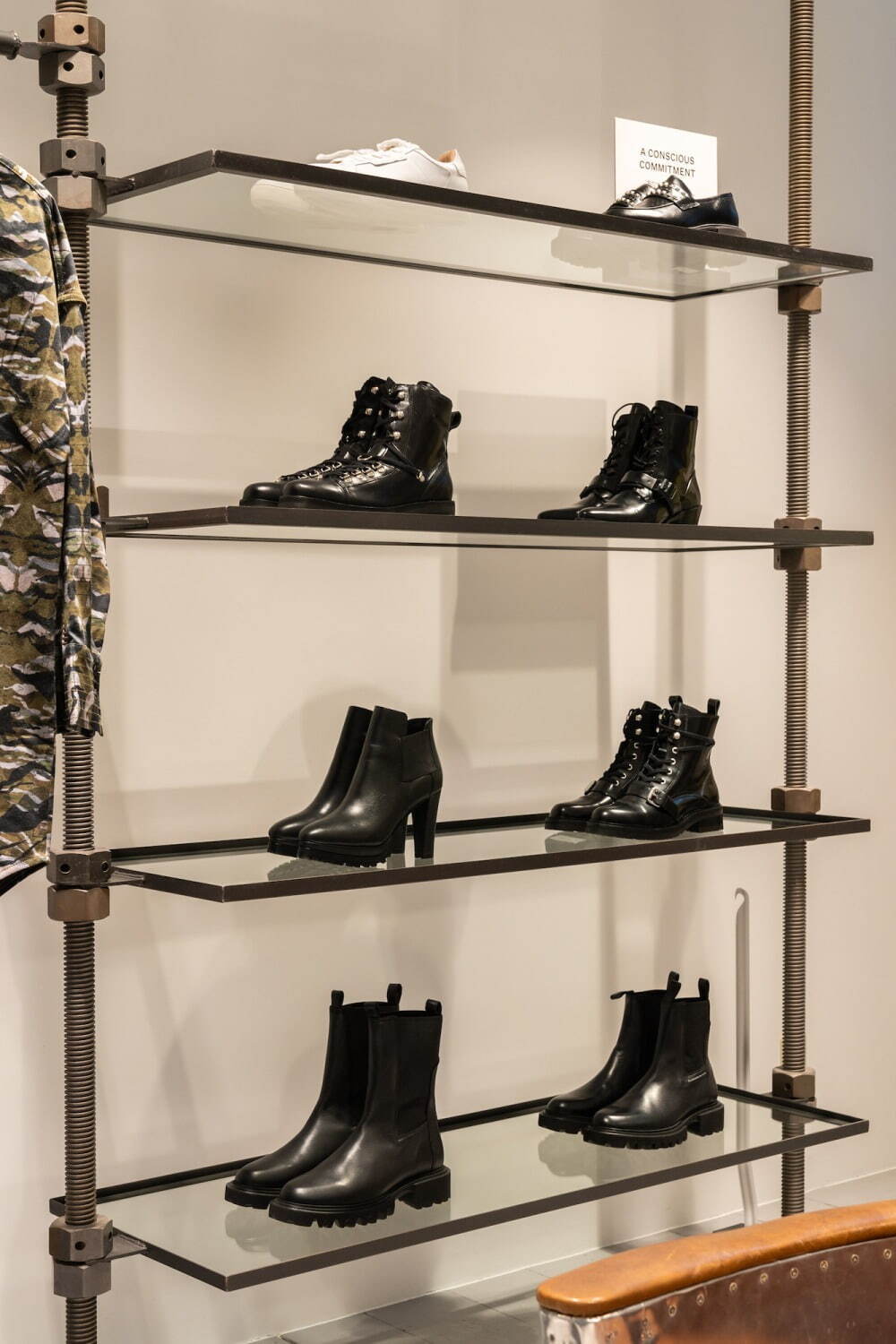 オールセインツ(AllSaints) レインボー・レザー コレクション｜写真16