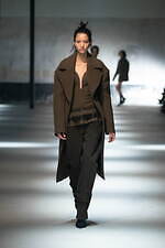 N21 2022-23年秋冬コレクション - ファッションの物語を今日的に“アップデート”｜写真1