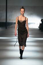 N21 2022-23年秋冬コレクション - ファッションの物語を今日的に“アップデート”｜写真4