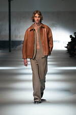 N21 2022-23年秋冬コレクション - ファッションの物語を今日的に“アップデート”｜写真16