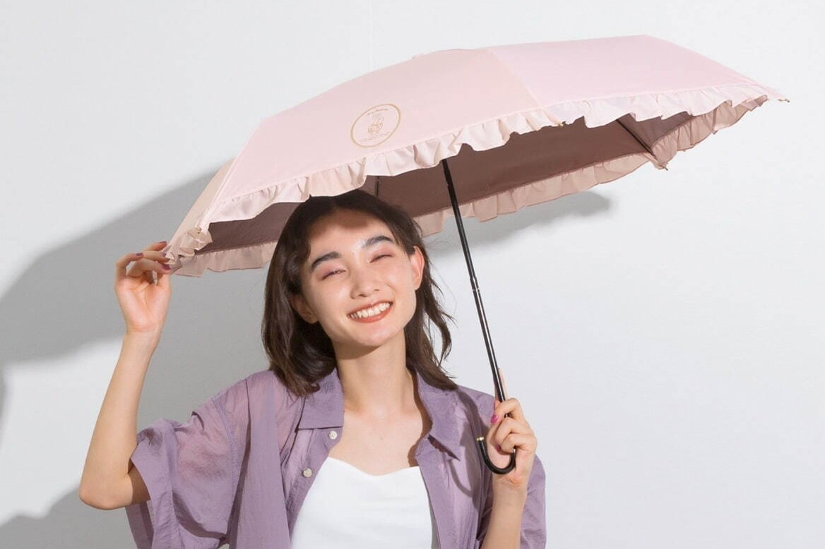 ガーリーファッション｜Wpc.新作サンリオデザインの日傘、甘めピンクのマイメロディ or 小悪魔ブラックのクロミ