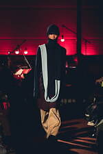 ベースマーク 2022-23年秋冬コレクション - 金曜の夜、シュールな晩餐会へようこそ｜写真7