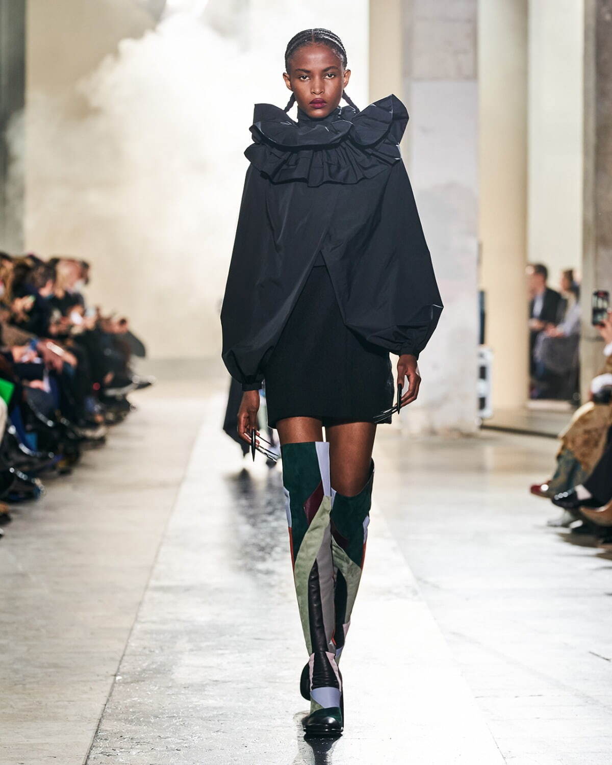 ロシャス(ROCHAS) 2022-23年秋冬ウィメンズコレクション 